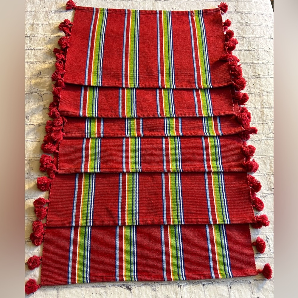 SUMMER LIVING MULTI COLORED COTTON FRINGE RED BASE INDIA (6) WOVEN PLACEMATS